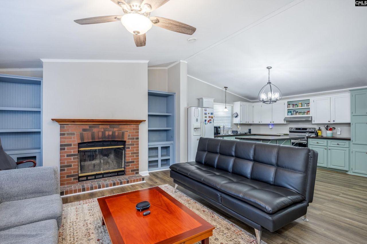 532 Burns Drive  Photo 11