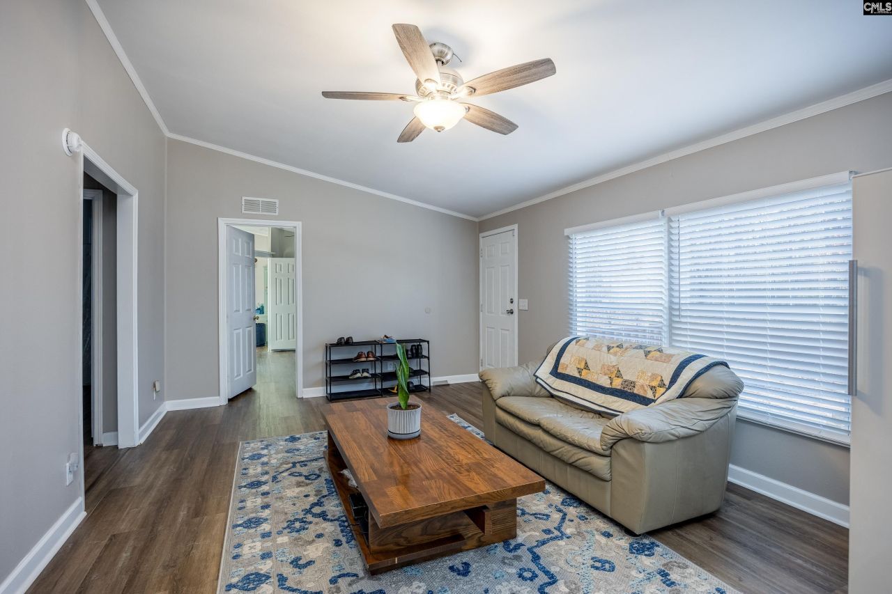 532 Burns Drive  Photo 4