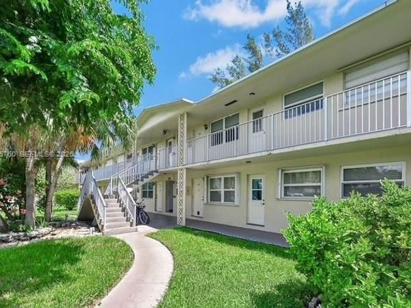 1301 N 12th Ct, Unit 2A, Hollywood, FL 33019