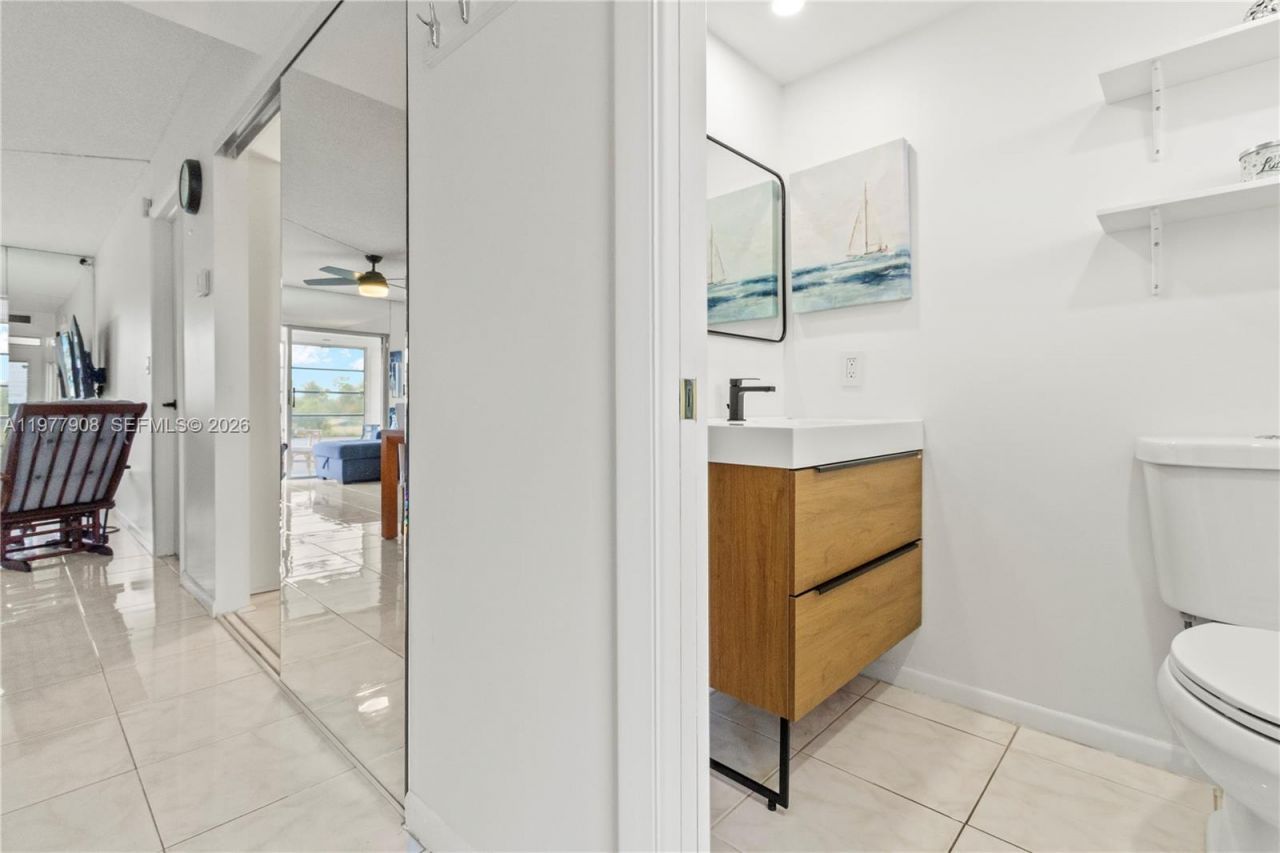 2901 NW 46th Ave , Unit 307, Lauderdale Lakes, FL 33313 Photo