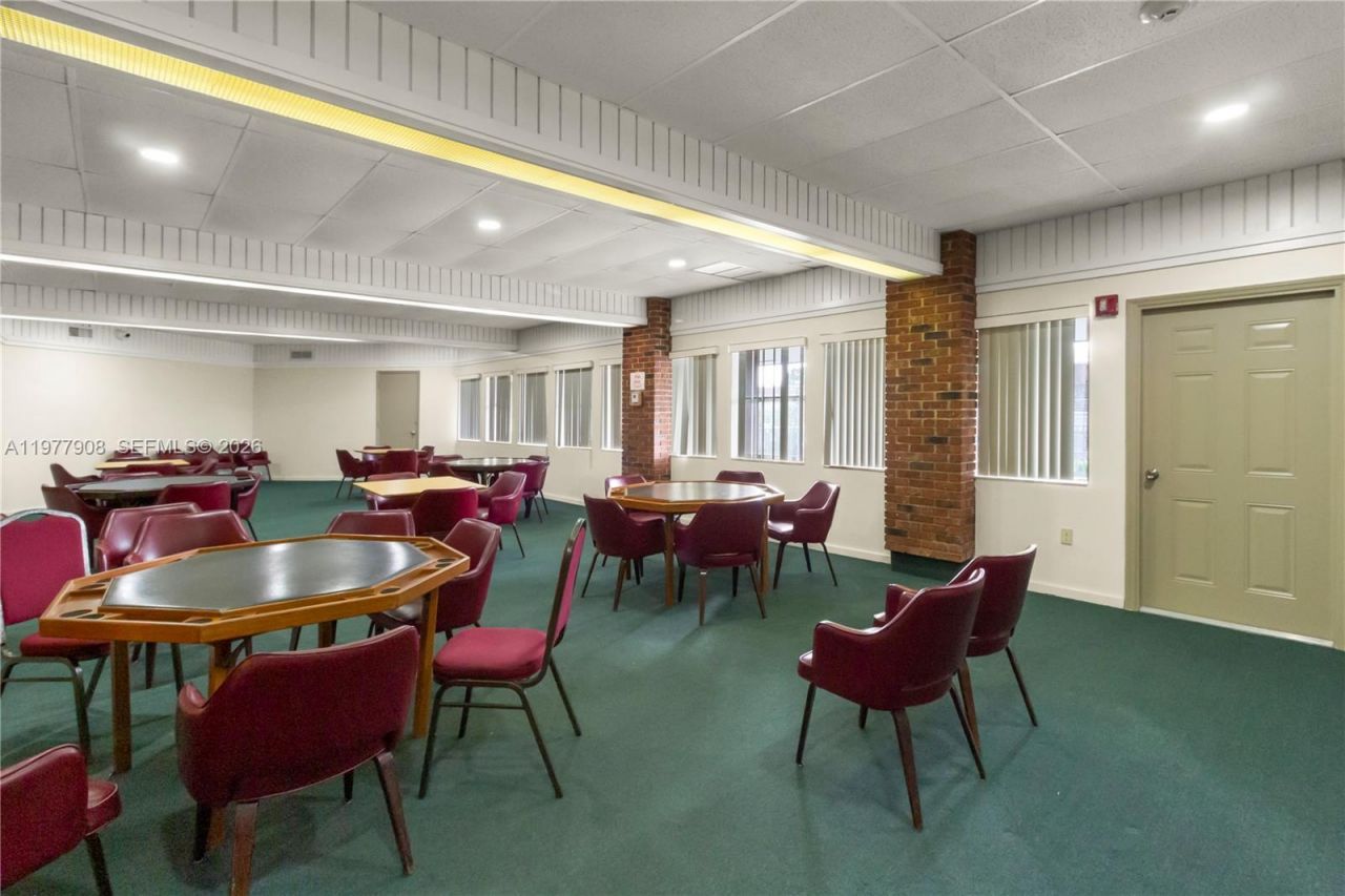 2901 NW 46th Ave , Unit 307, Lauderdale Lakes, FL 33313 Photo