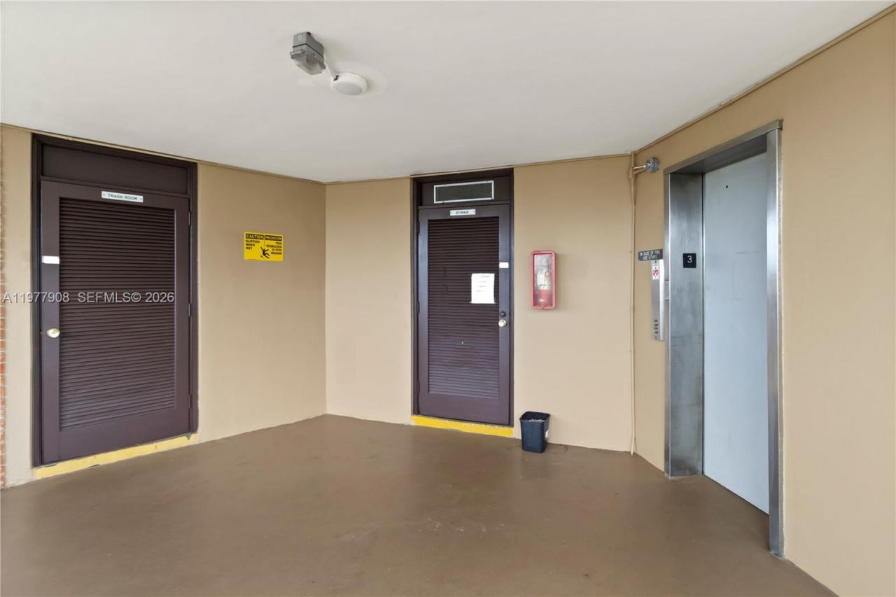 2901 NW 46th Ave , Unit 307, Lauderdale Lakes, FL 33313 Photo