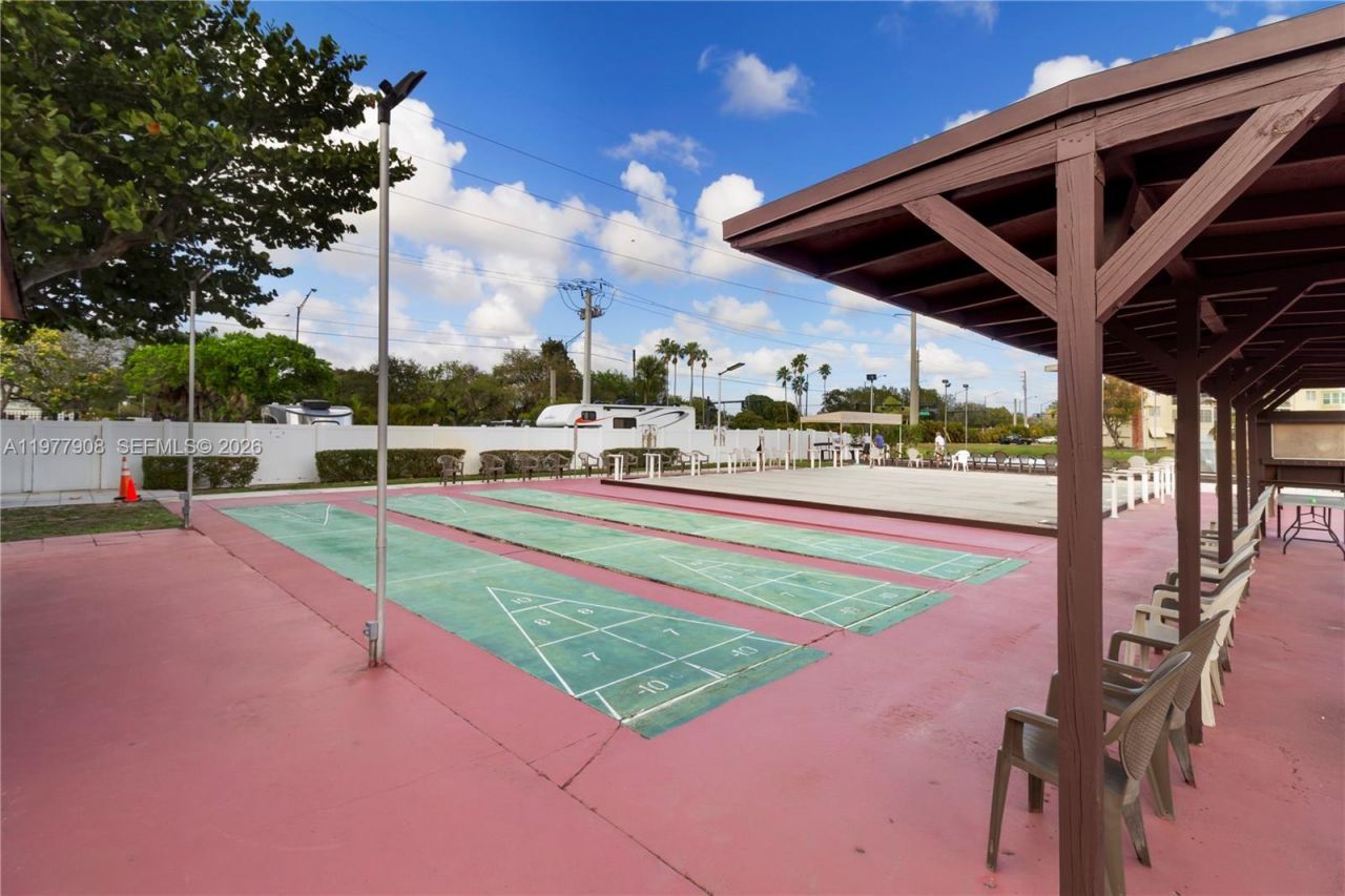 2901 NW 46th Ave , Unit 307, Lauderdale Lakes, FL 33313 Photo