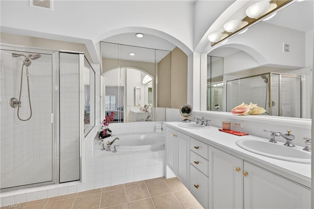 24619 Ivory Cane Dr , Unit 203, Bonita Springs, FL 34134 Photo