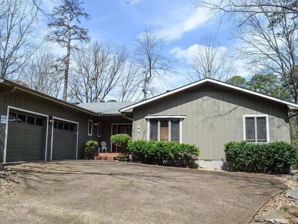 44 Doscientos Circle, Hot Springs Village, AR 71909