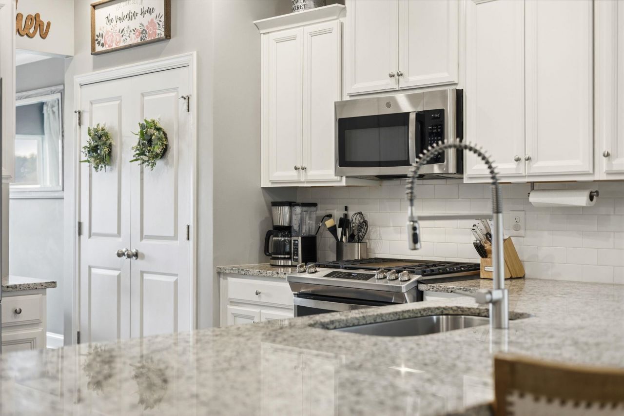 1164 Harbison Circle Photo 14