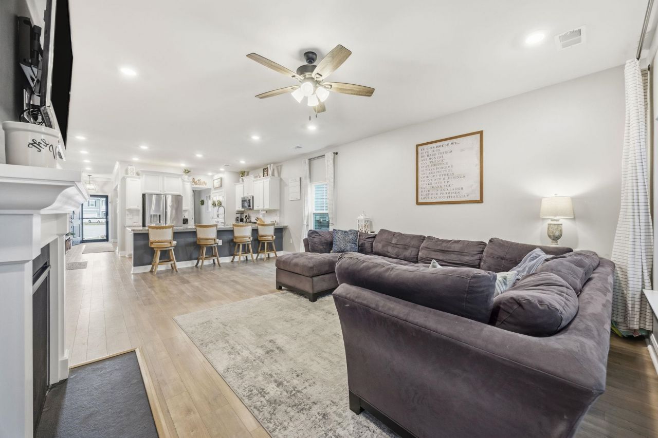 1164 Harbison Circle Photo 20