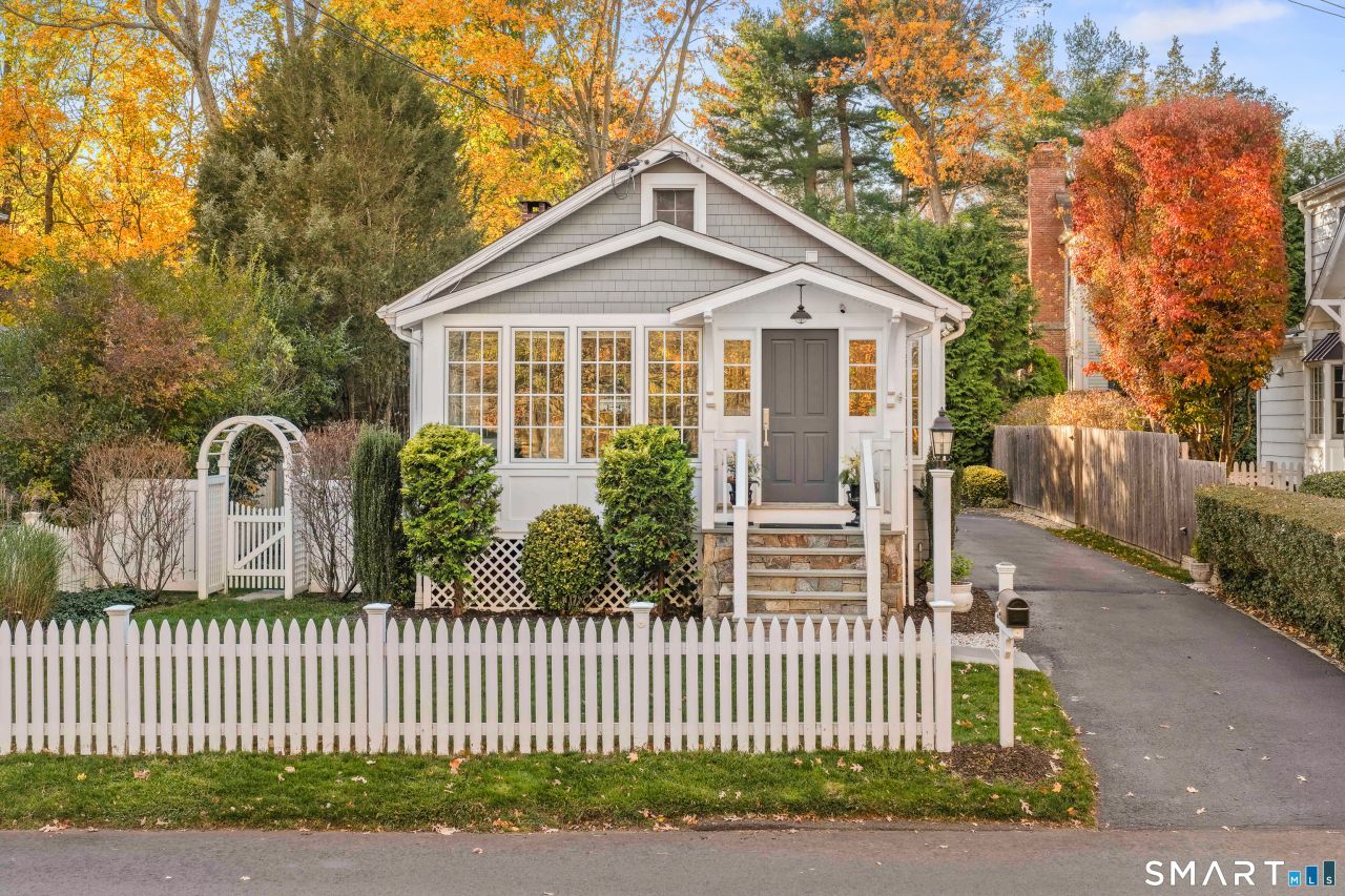 25 Lakeside, Darien, CT 06820 Main Photo