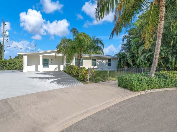 3308 E El Vedado Ct E, West Palm Beach, FL 33405
