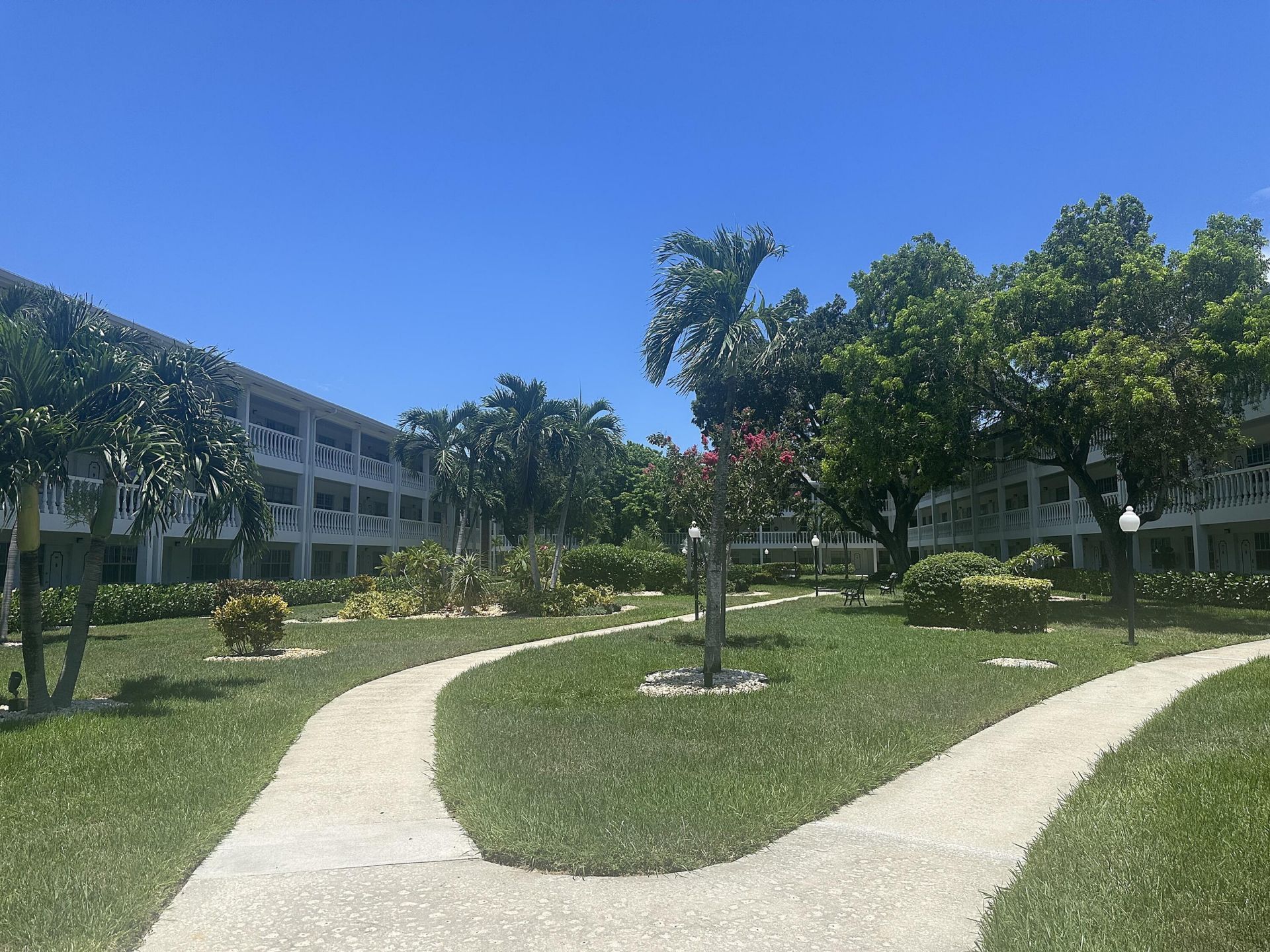 5208 NE 24th Terrace, Unit F106, Fort Lauderdale, FL 33308 Photo