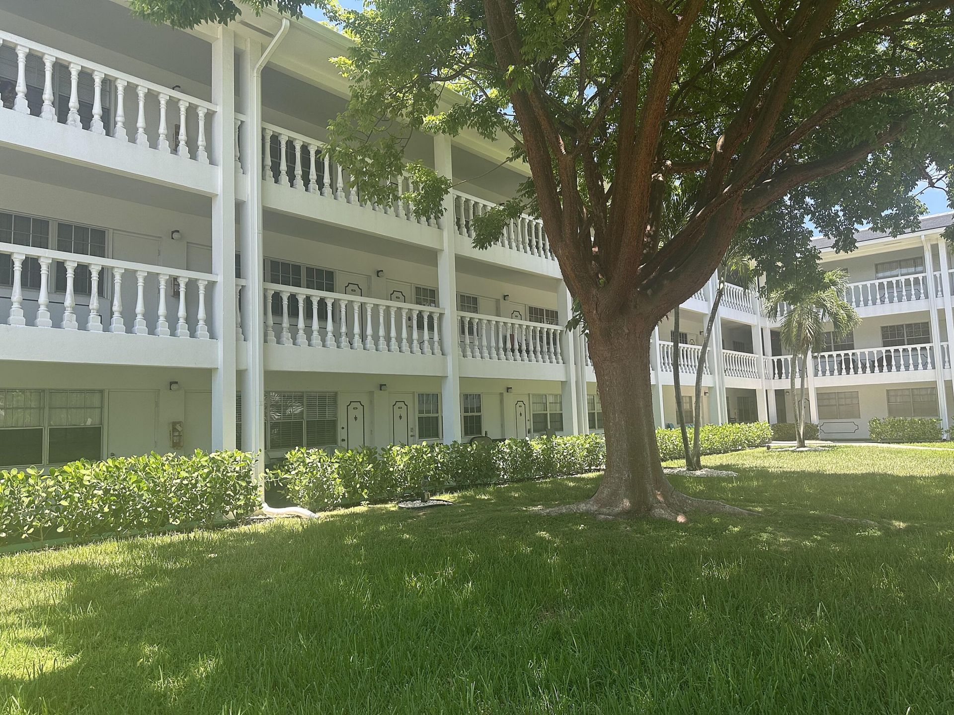 5208 NE 24th Terrace, Unit F106, Fort Lauderdale, FL 33308 Photo