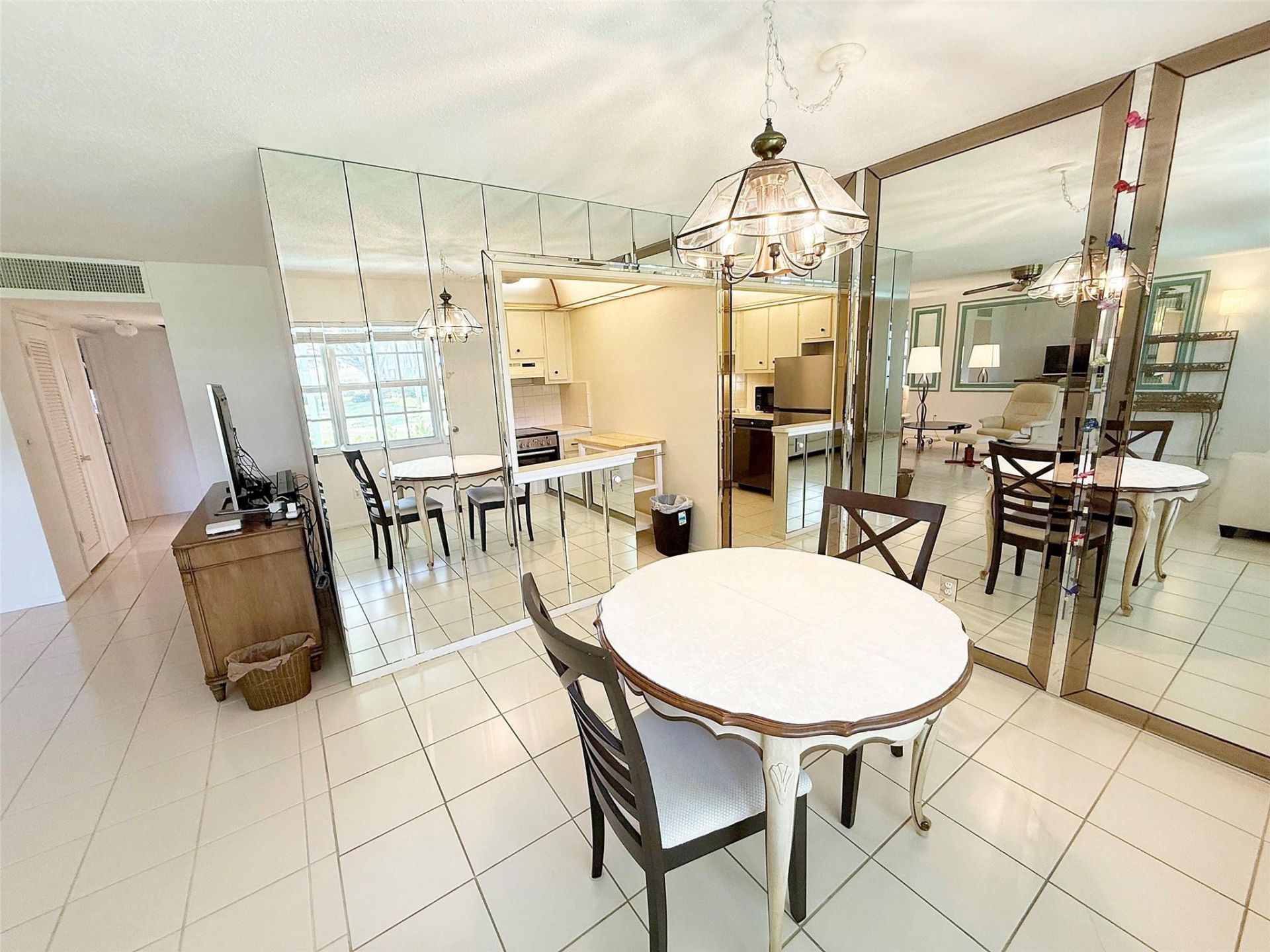 5208 NE 24th Terrace, Unit f-106, Fort Lauderdale, FL 33308 Photo