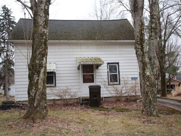2432 Cadwallader Sonk Road , Cortland, OH 44410