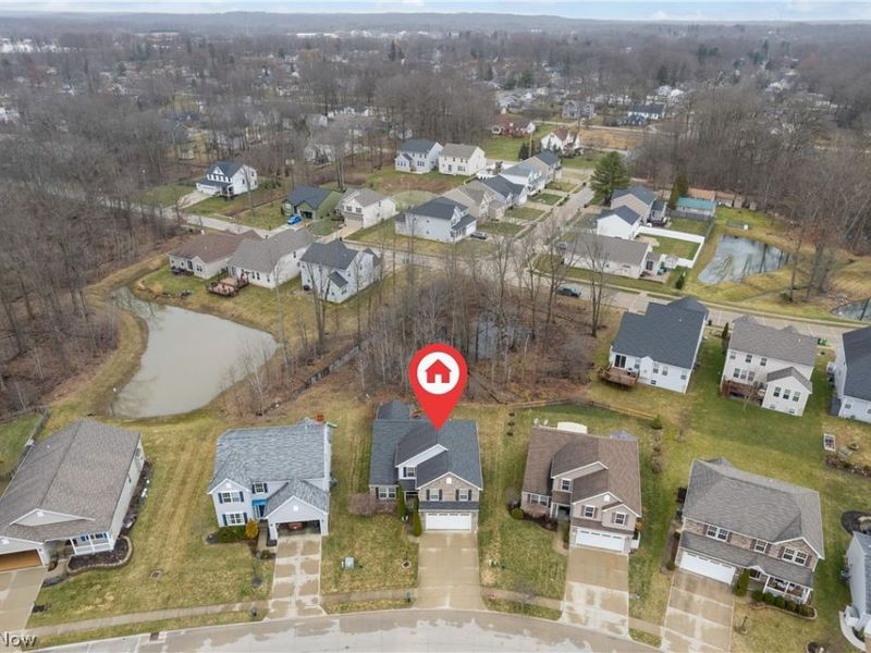 10453 Dogwood Drive, Aurora, OH 44202 Photo 2