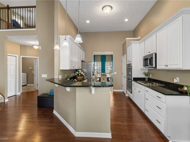 10453 Dogwood Drive, Aurora, OH 44202 Photo 5