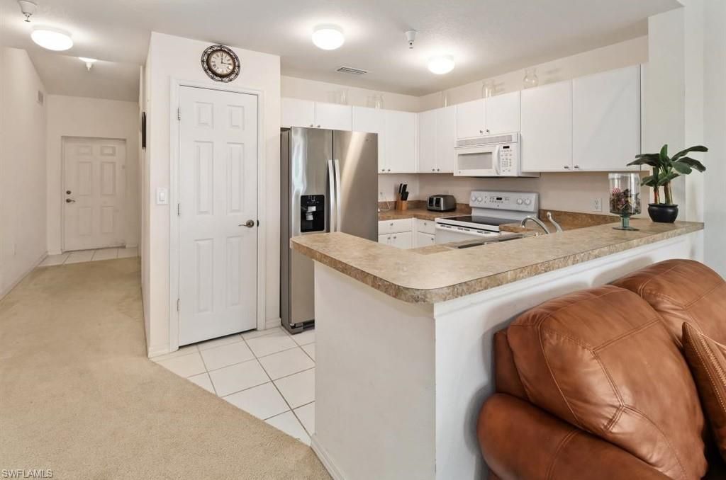 4510 Botanical Place Cir, Unit 402, Naples, FL 34112 Photo