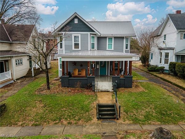 127 Park Avenue , Coshocton, OH 43812