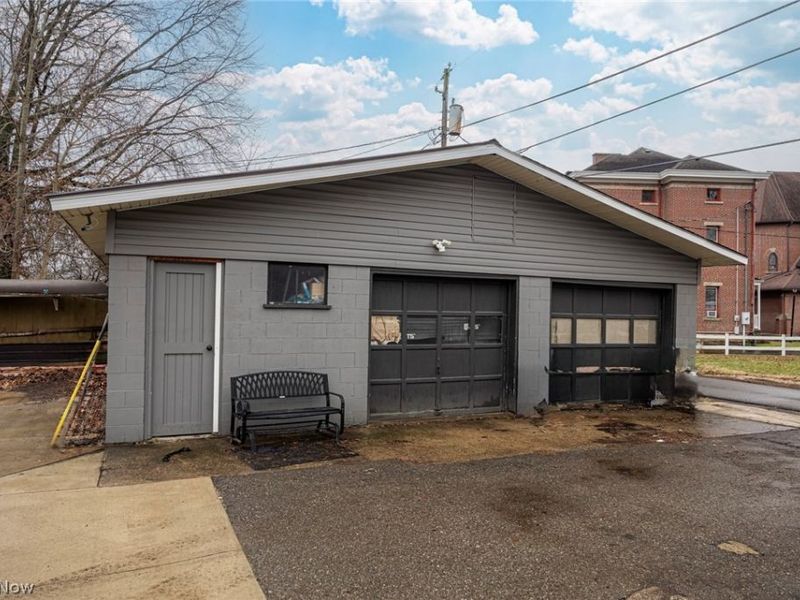 127 Park Avenue, Coshocton, OH 43812 Photo 4