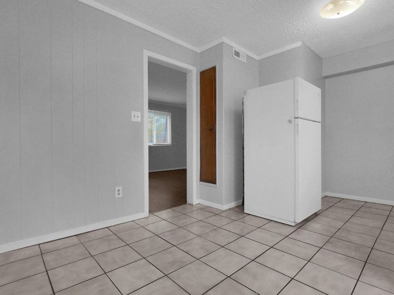 2872 Howey Road, Columbus, OH 43224 Photo 9