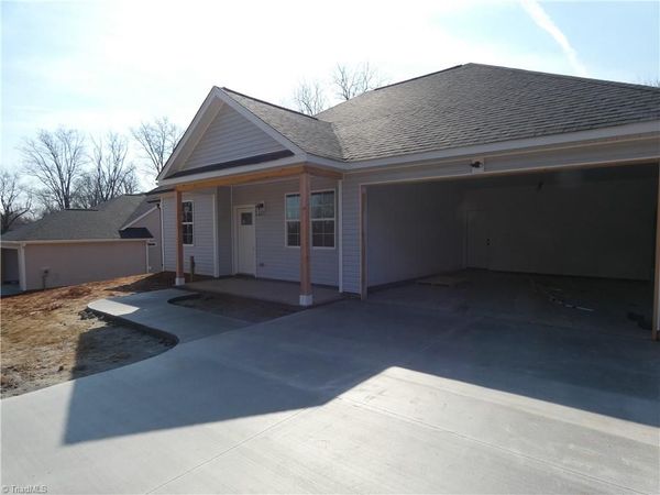 109 Hickory Street , Yadkinville, NC 27055