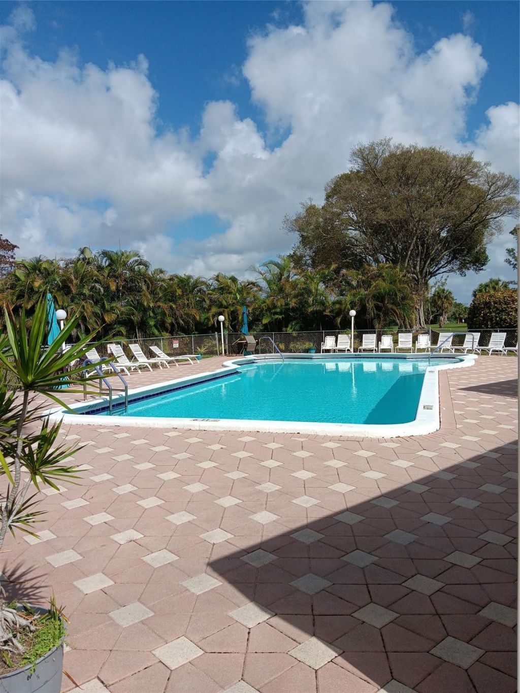 1035 Country Club Drive, Unit 206, Margate, FL 33063 Photo