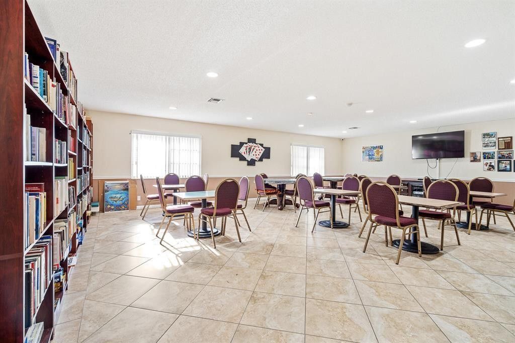 1035 Country Club Drive, Unit 206, Margate, FL 33063 Photo