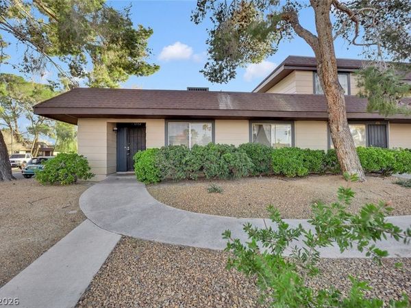 6154 Meadow Vista Lane, Las Vegas, NV 89103