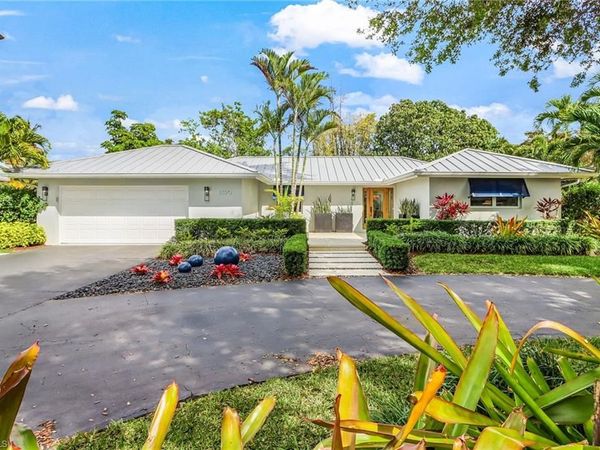 1390 Mandarin RD , NAPLES, FL 34102