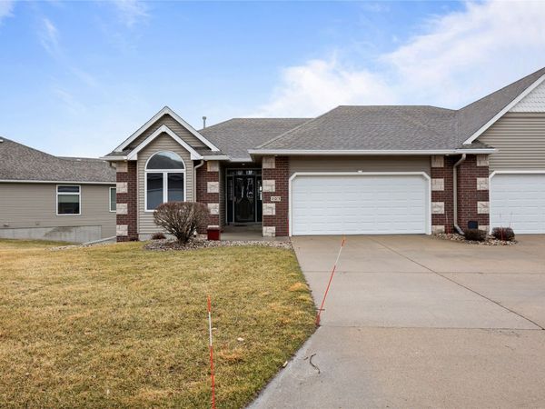 203 NE Eaglewood Drive, Ankeny, IA 50021