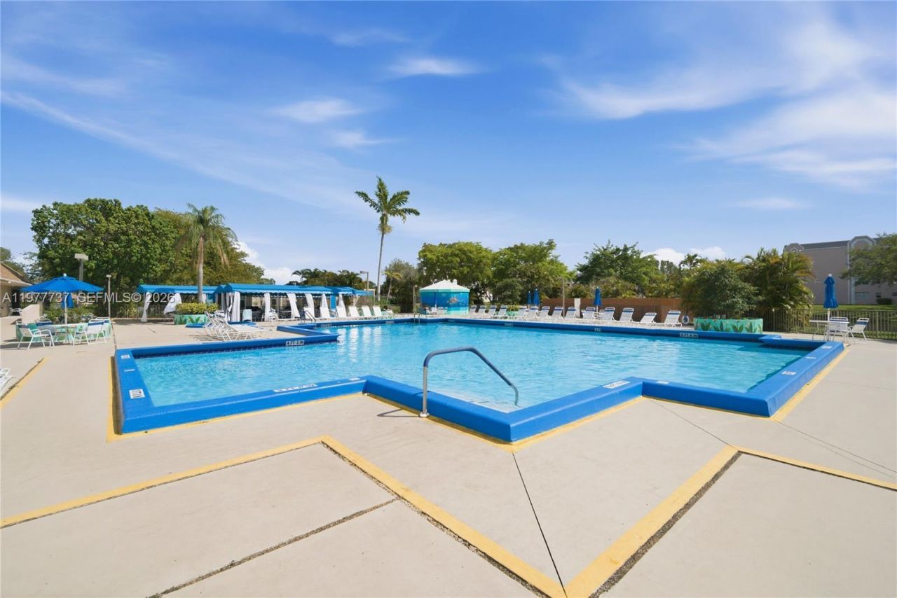 10368 NW 24th Pl, Unit 104, Sunrise, FL 33322 Photo