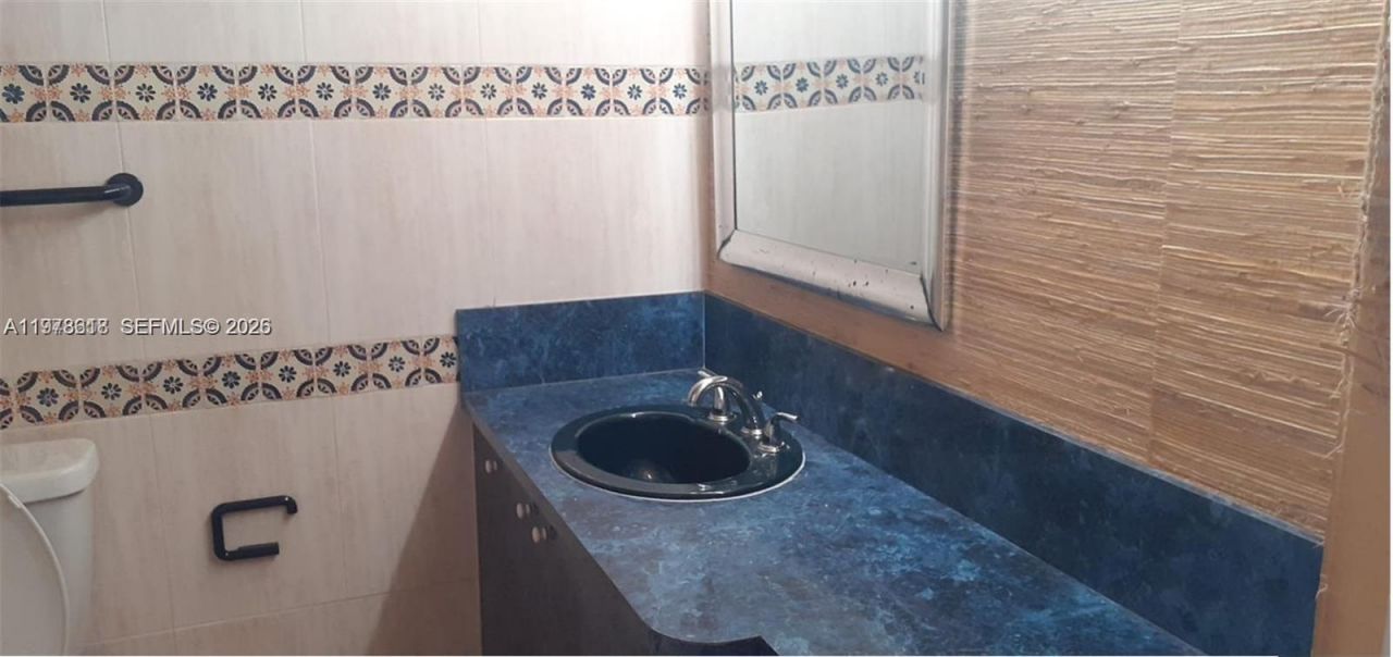 1750 NE 191st St, Unit 620-3, Miami, FL 33179 Photo