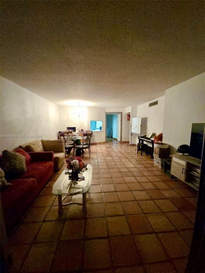 1750 NE 191st St, Unit 620-3, Miami, FL 33179 Photo