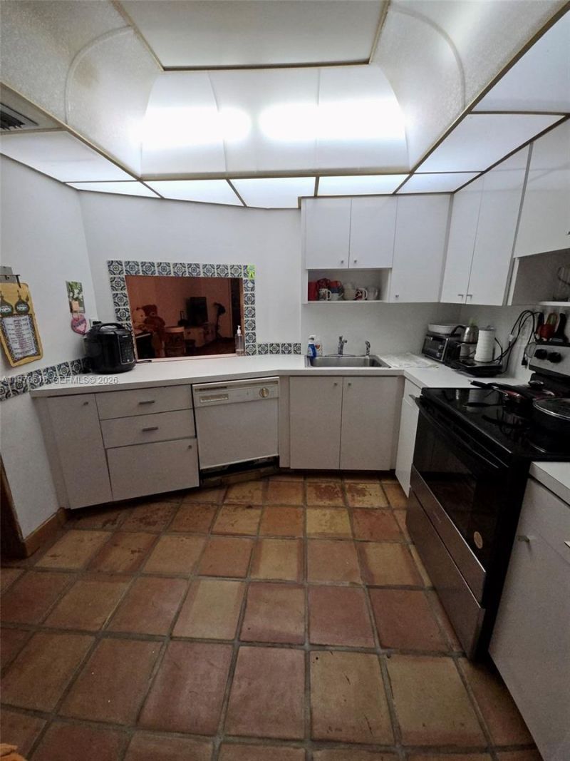 1750 NE 191st St, Unit 620-3, Miami, FL 33179 Photo