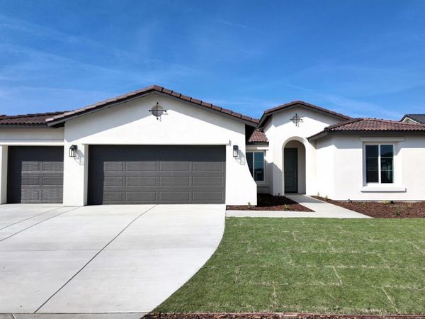 7503 Cryosphere Street, Bakersfield, CA 93311