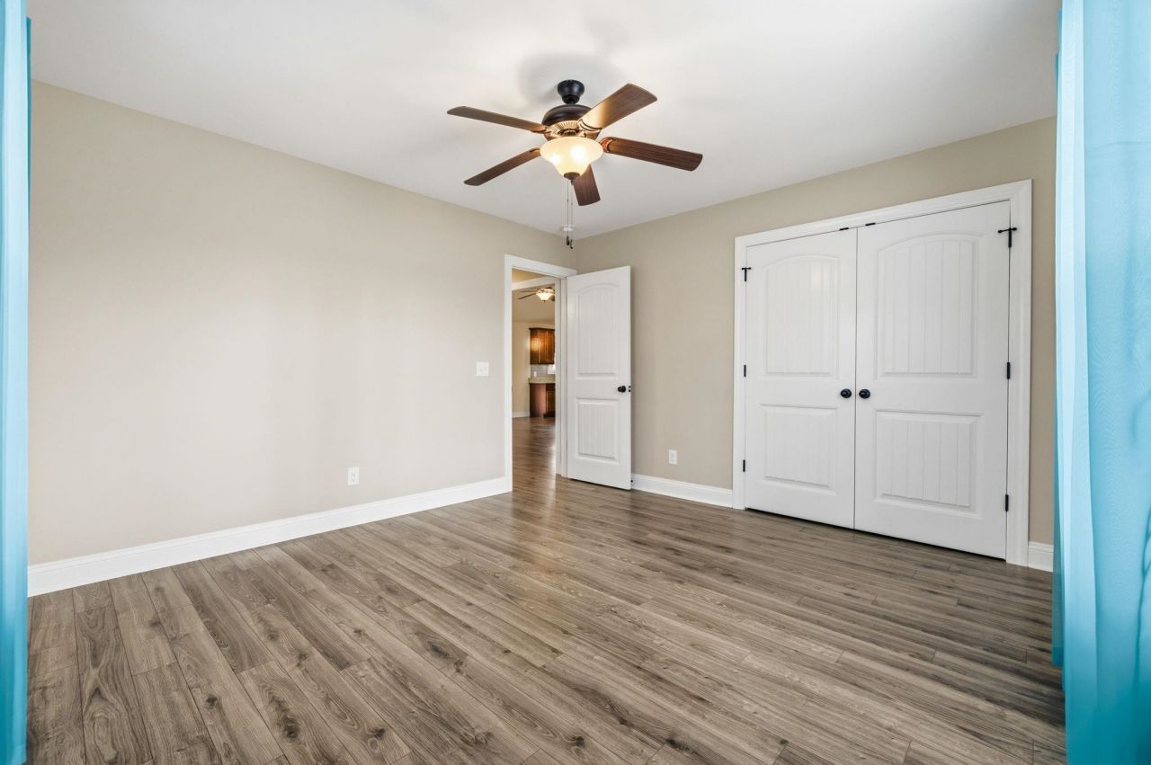 307 Purdue Ct. Photo 18