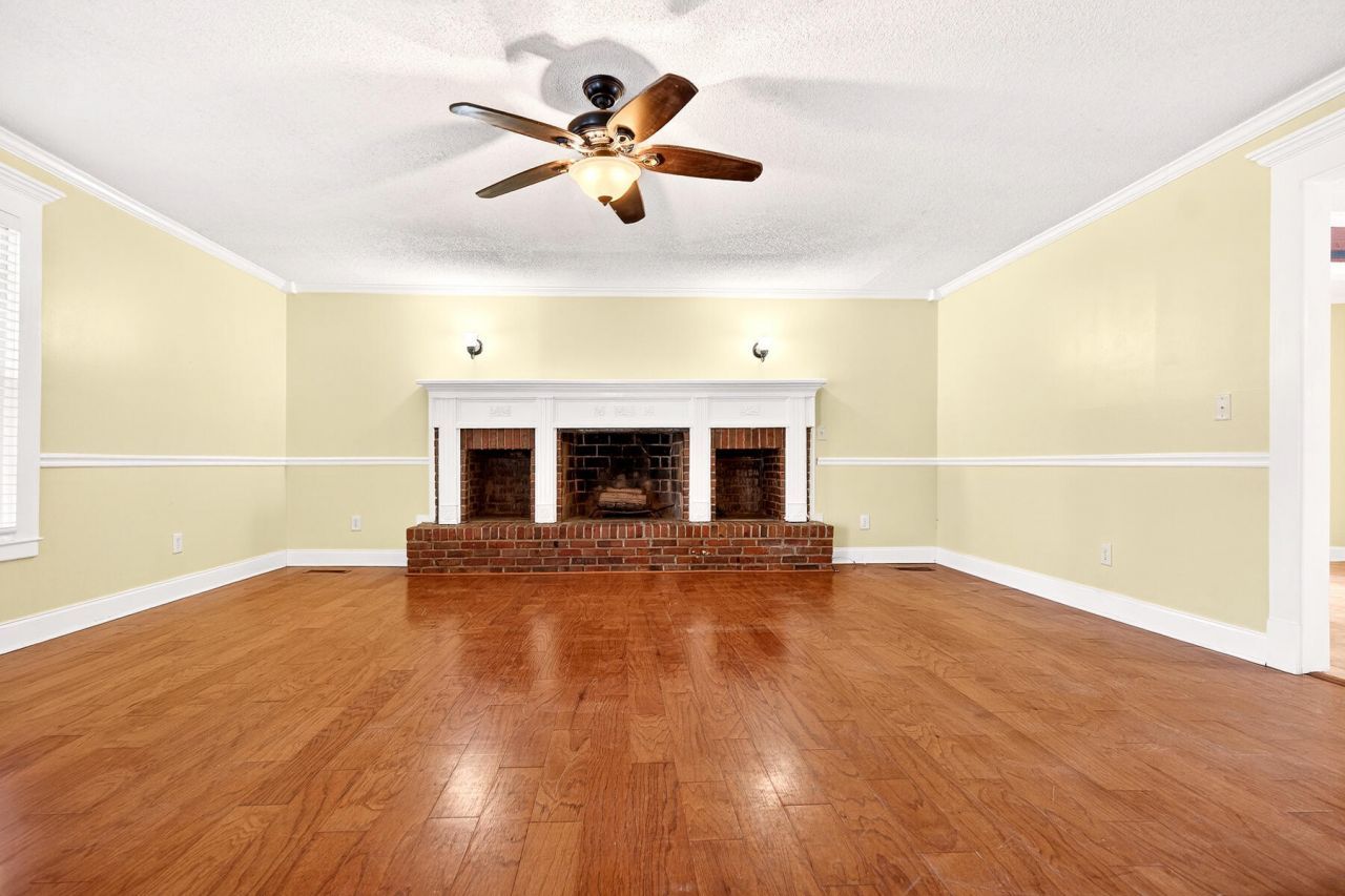 117 Pemberton Road Photo 17