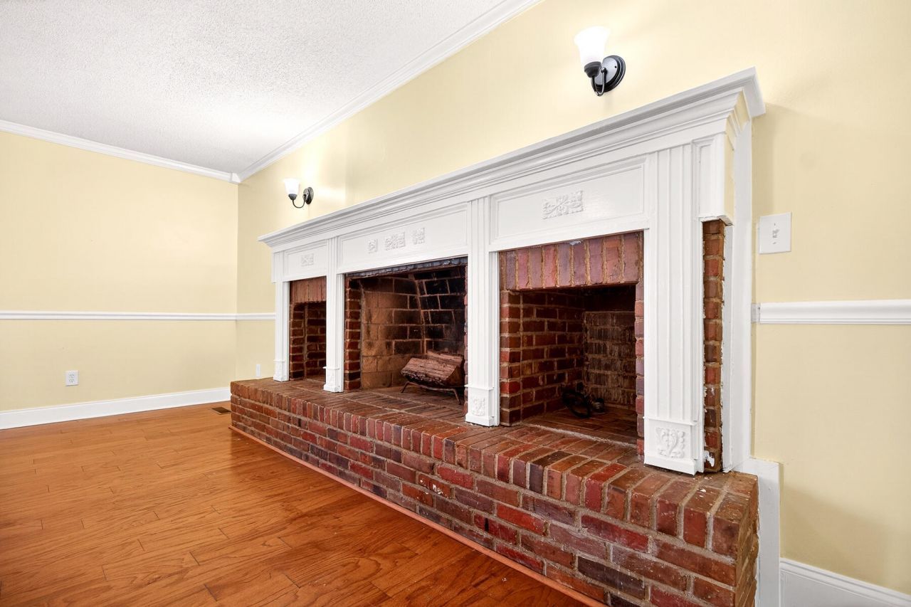 117 Pemberton Road Photo 18