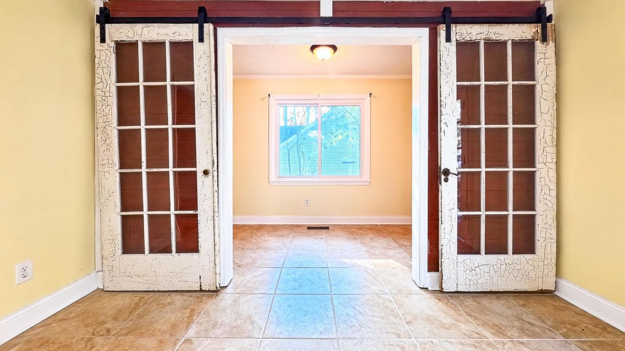 117 Pemberton Road Photo 22