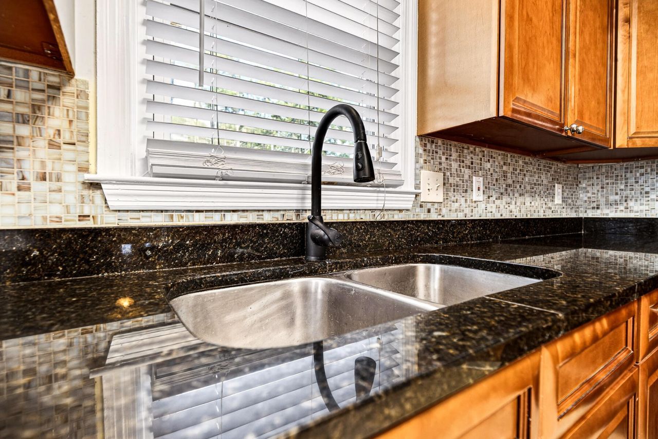 117 Pemberton Road Photo 30