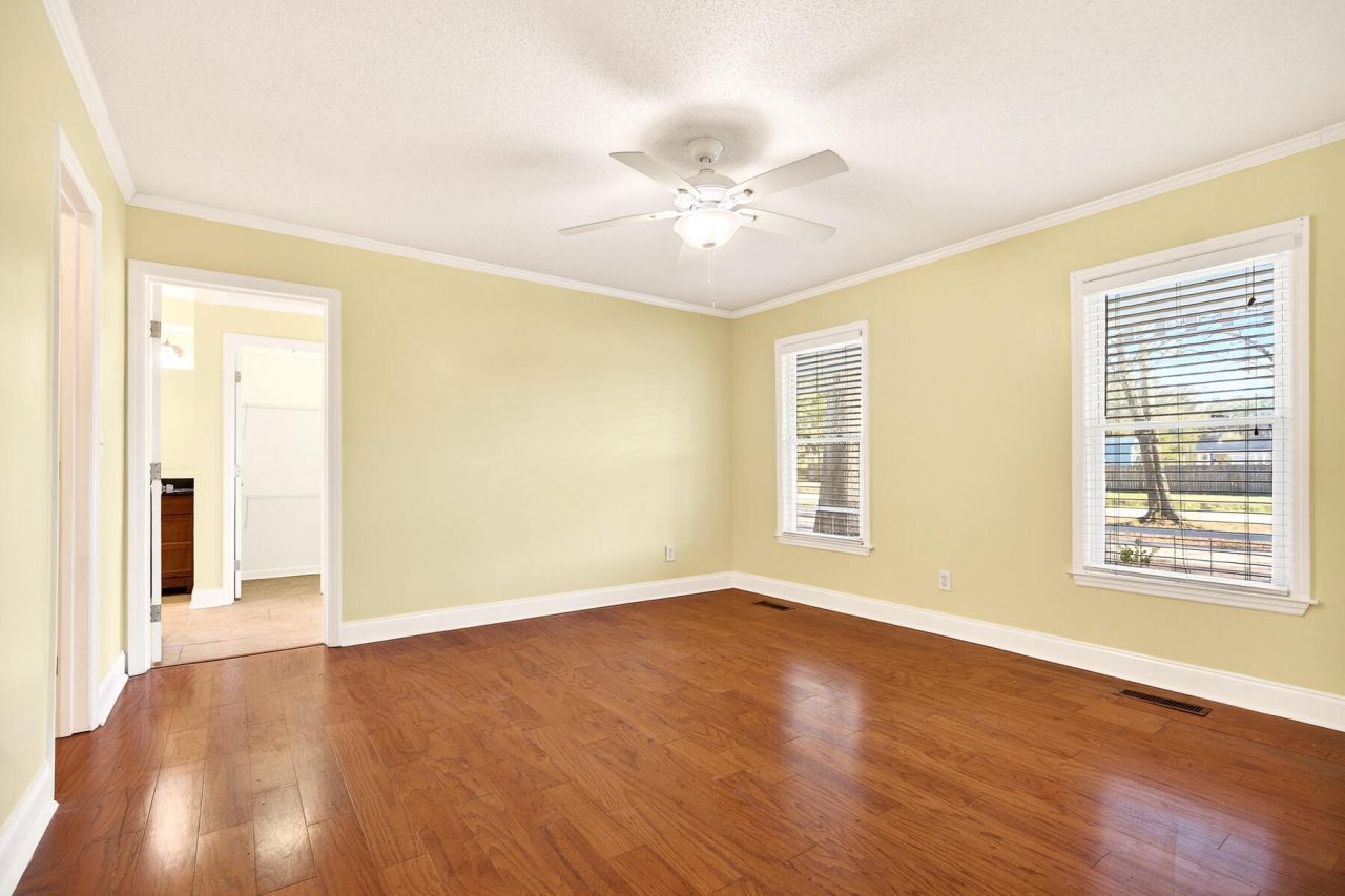 117 Pemberton Road Photo 37