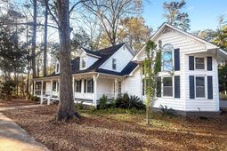 117 Pemberton Road photo 4