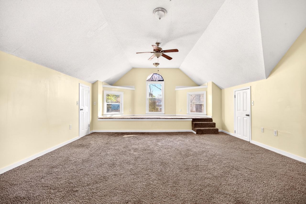 117 Pemberton Road Photo 46