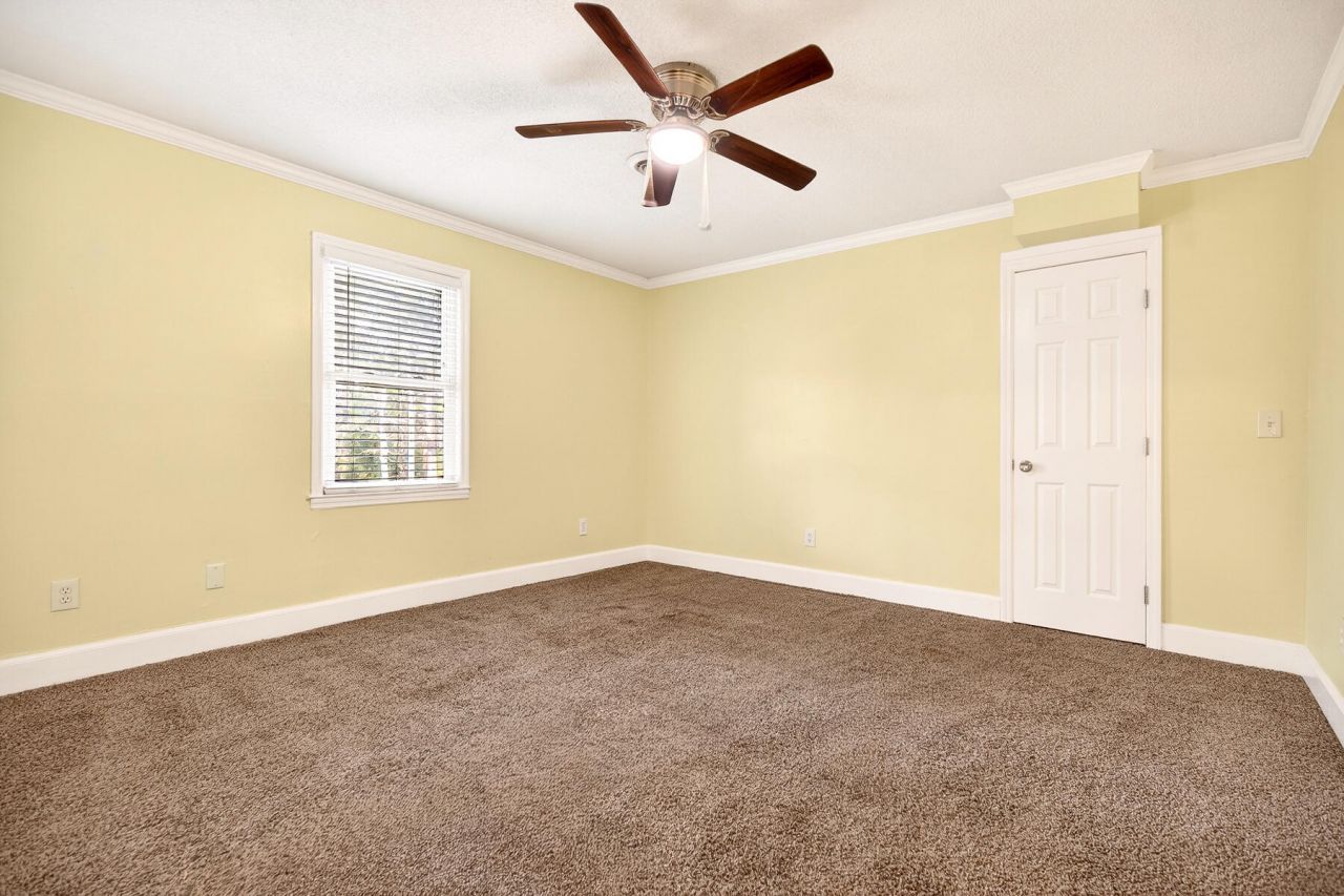 117 Pemberton Road Photo 47