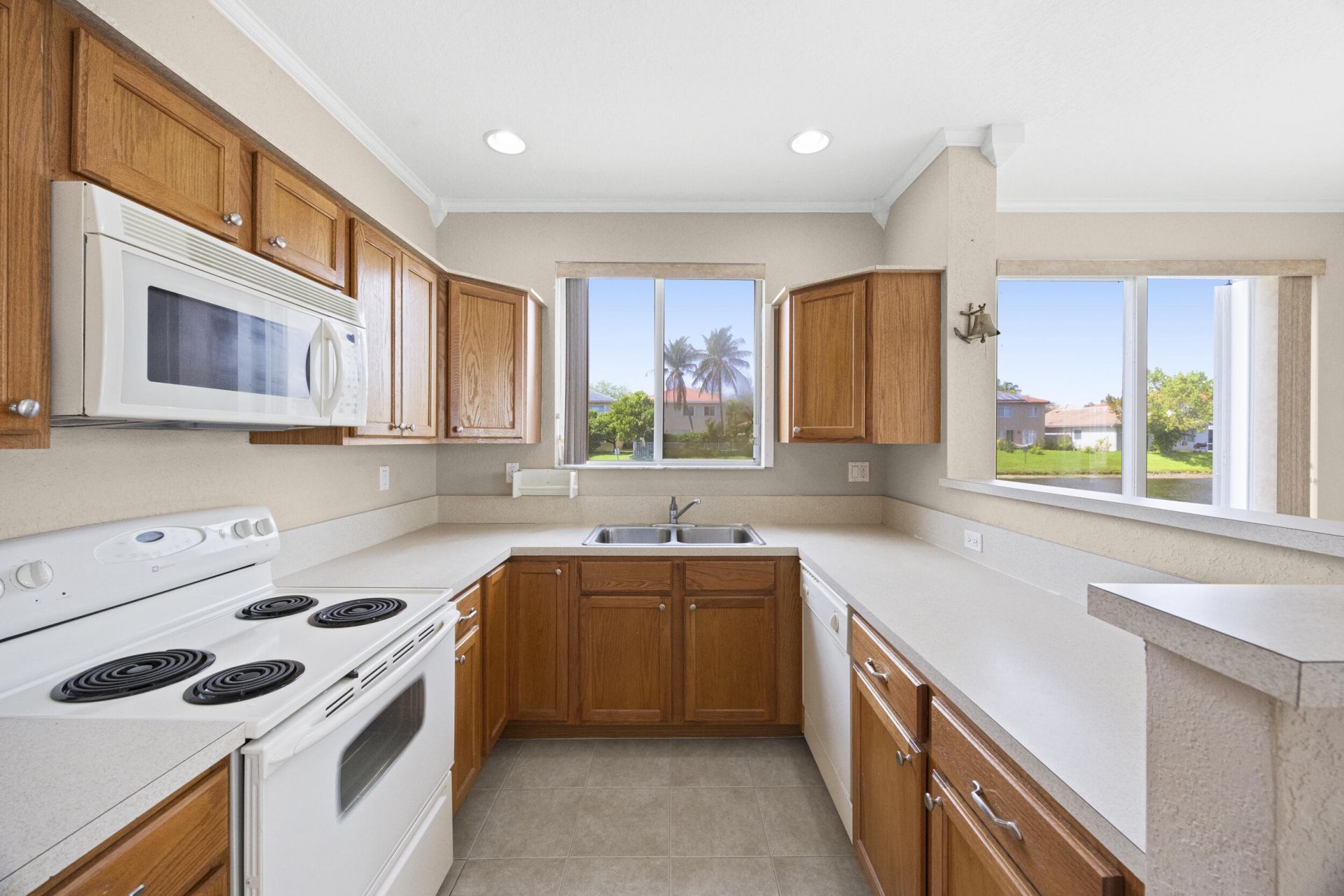 3069 Laurel Ridge Circle, Riviera Beach, FL 33404 Photo