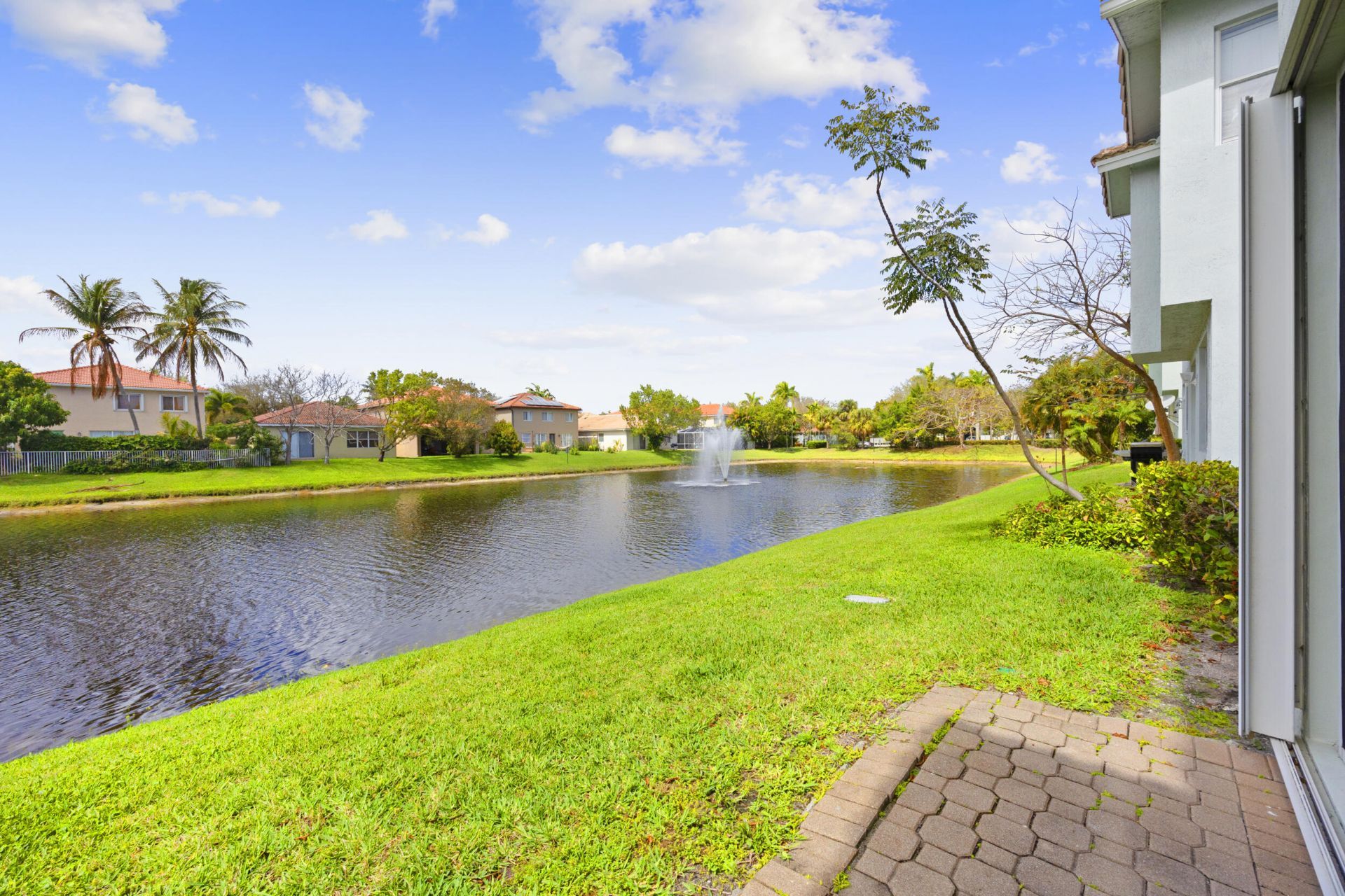 3069 Laurel Ridge Circle, Riviera Beach, FL 33404 Photo