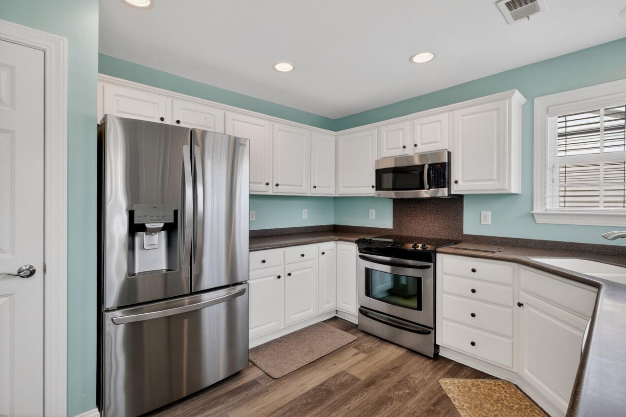 102 Torrey Pines Drive Photo 13