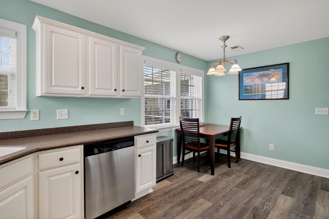 102 Torrey Pines Drive Photo 15