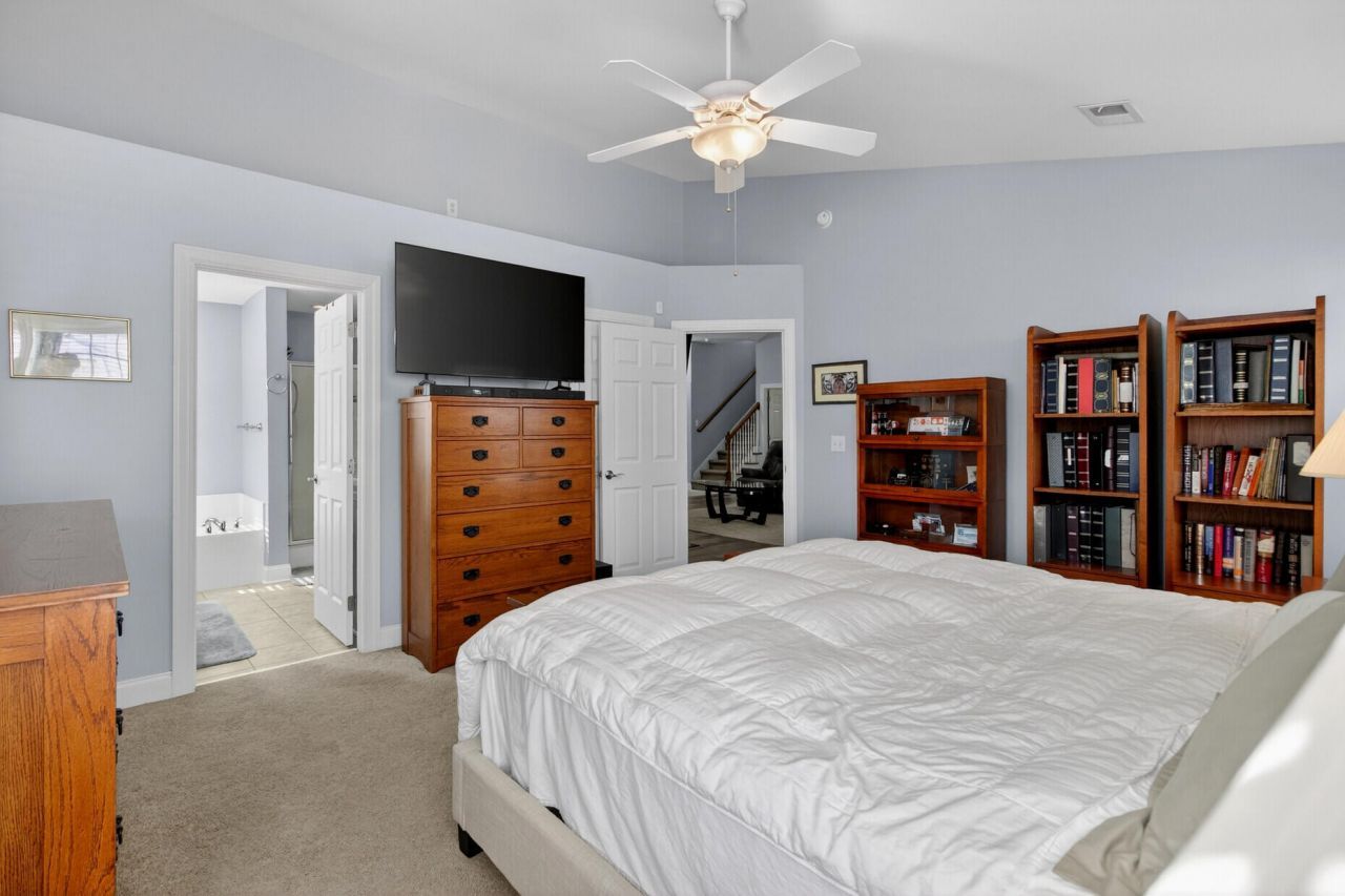 102 Torrey Pines Drive Photo 18