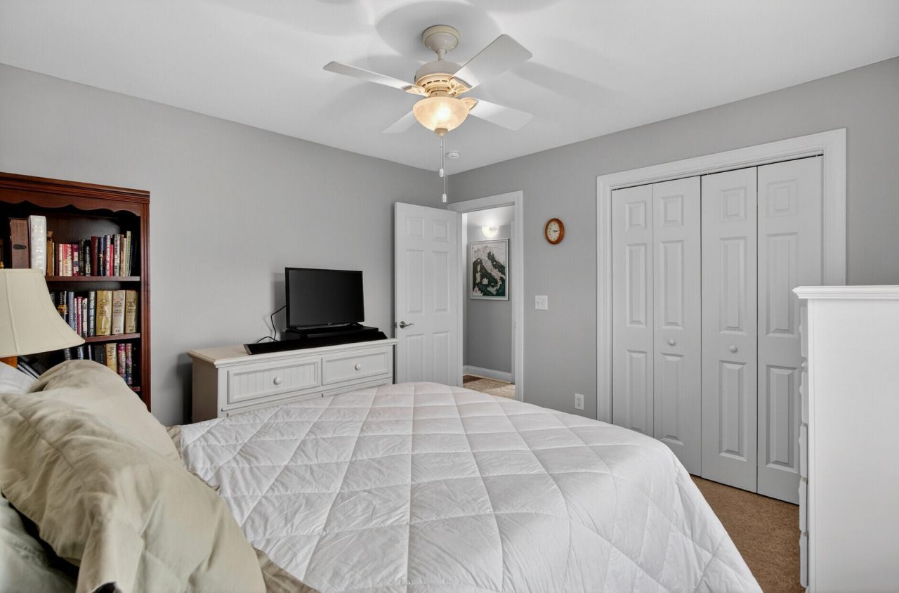 102 Torrey Pines Drive Photo 22