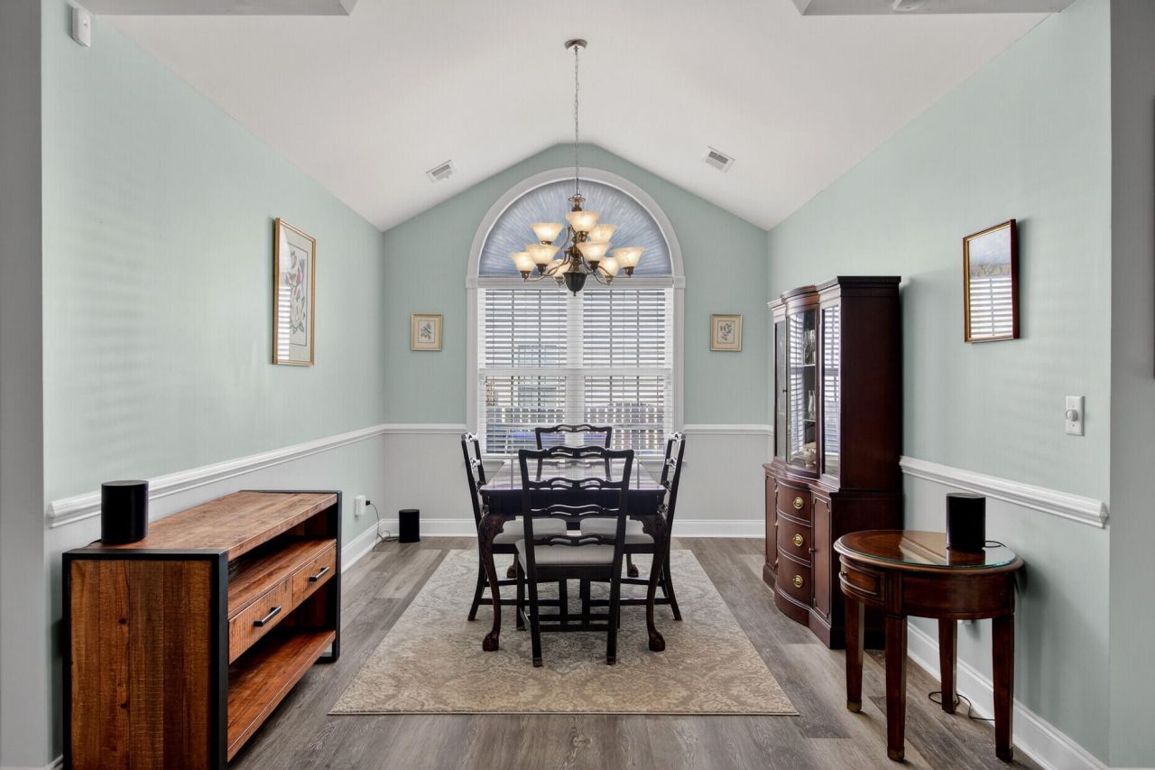 102 Torrey Pines Drive Photo 9